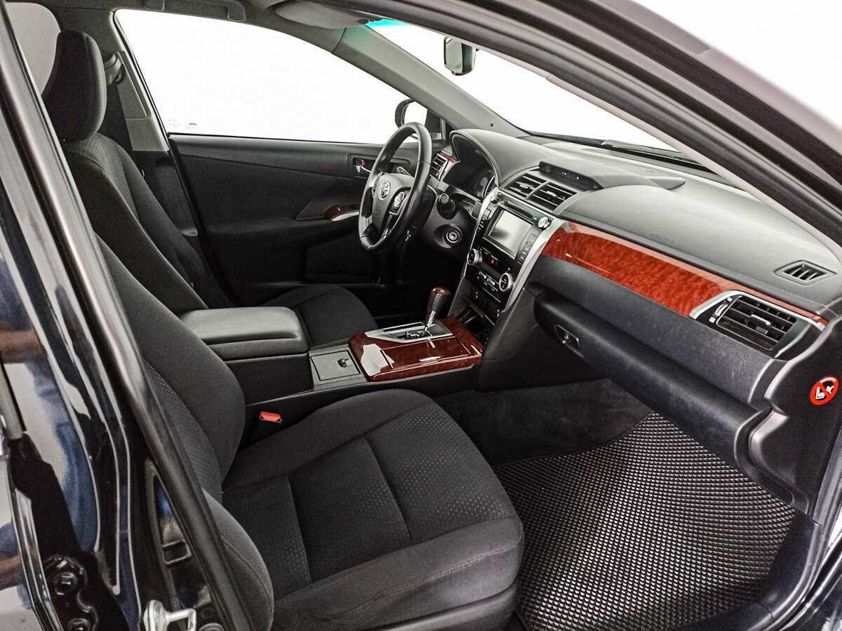 Toyota Camry 2012 года с пробегом. Фото: #8