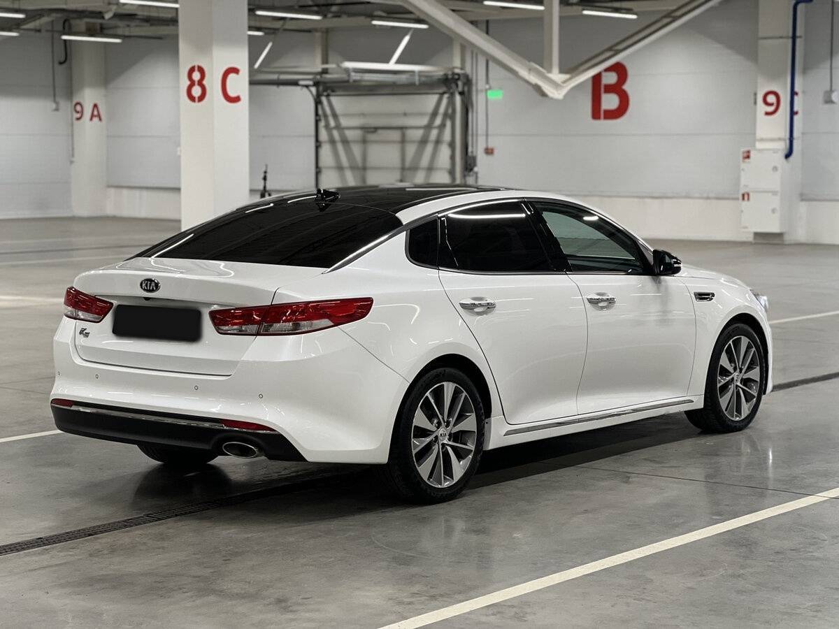 Kia K5 2017 года с пробегом. Фото: #4