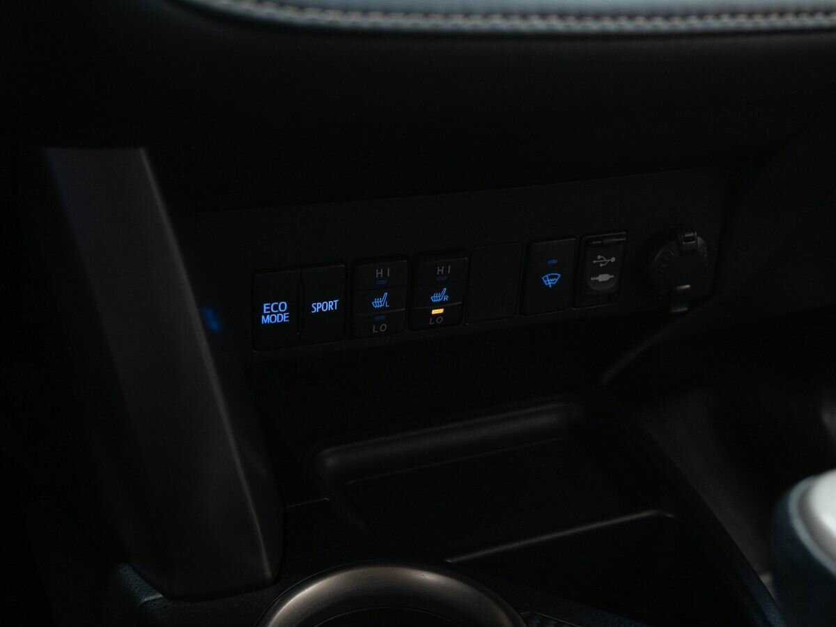 Toyota RAV4 2013 года с пробегом. Фото: #16