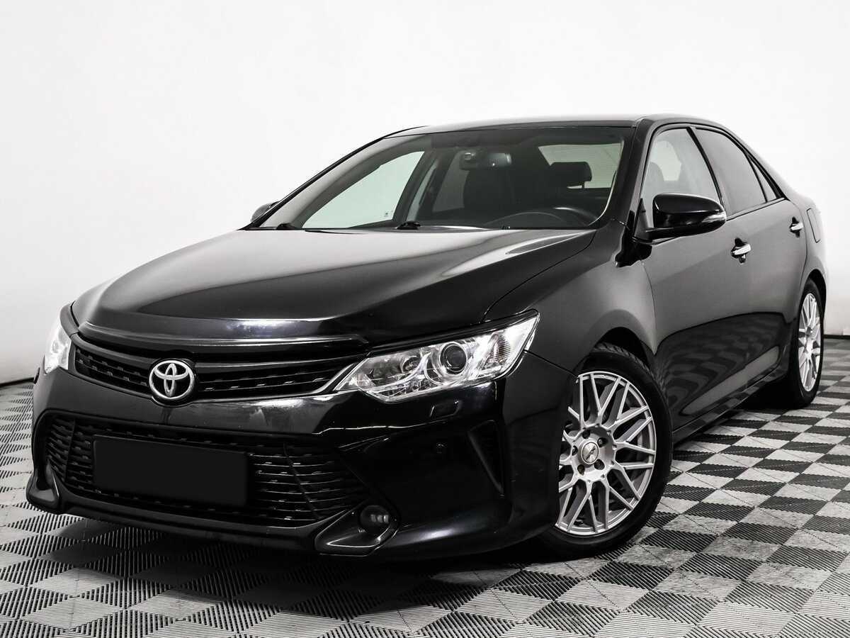 Toyota Camry 2017 года с пробегом. Посмотреть фото