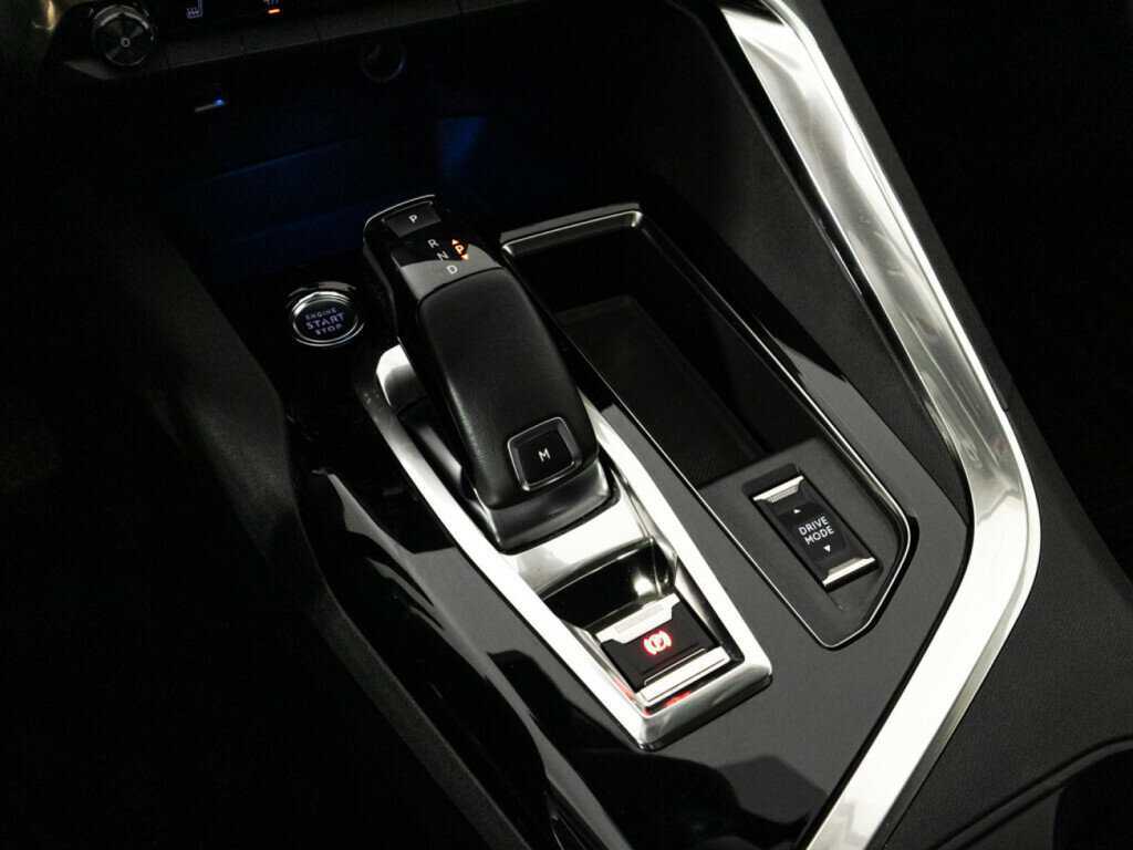 Peugeot 3008 2021 года с пробегом. Фото: #15