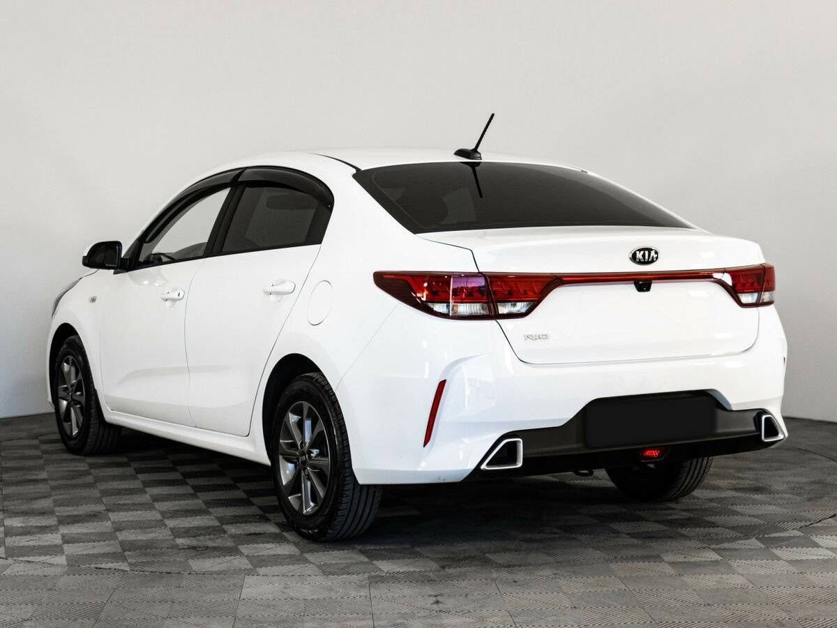 Kia Rio 2021 года с пробегом. Фото: #7