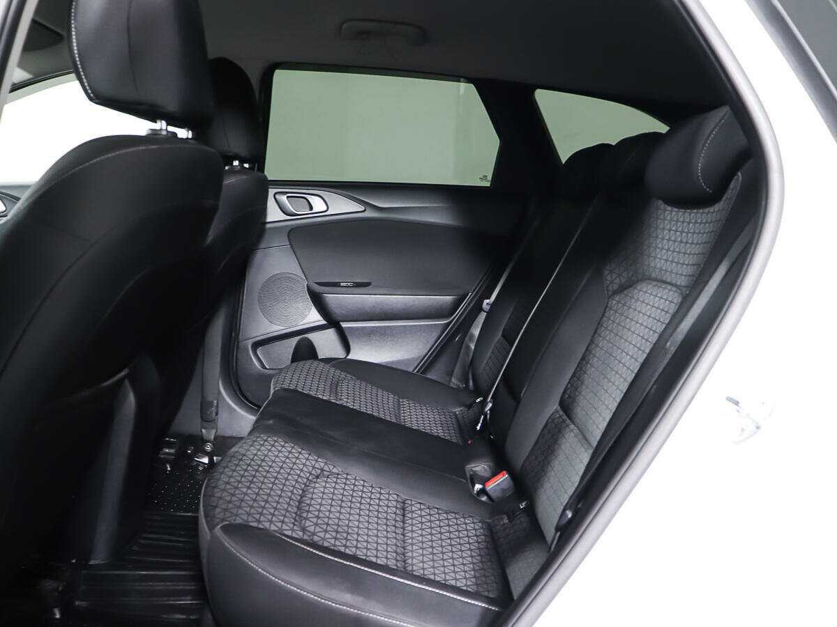 Kia Ceed 2021 года с пробегом. Фото: #9