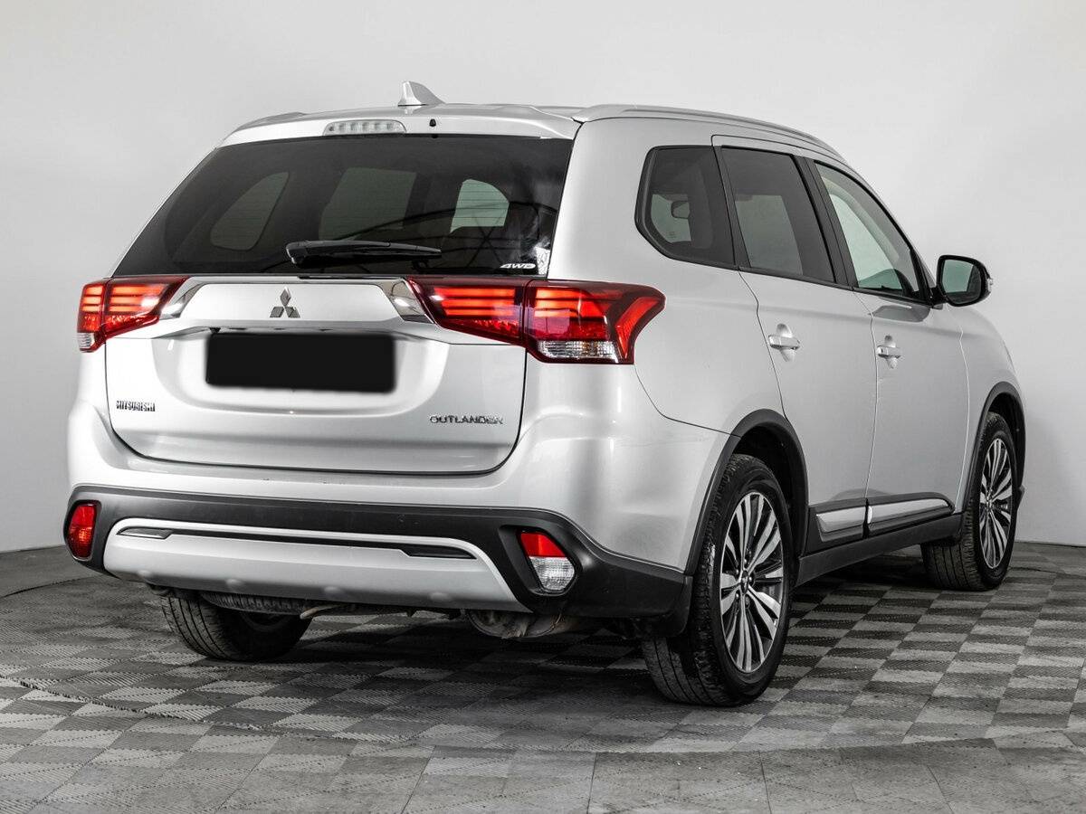 Mitsubishi Outlander 2019 года с пробегом. Фото: #3