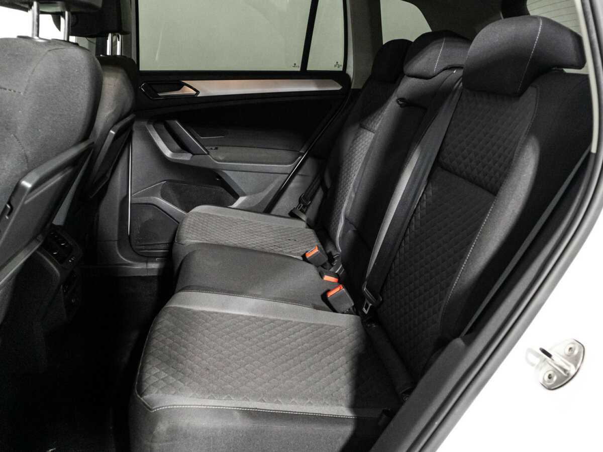 Volkswagen Tiguan 2018 года с пробегом. Фото: #9