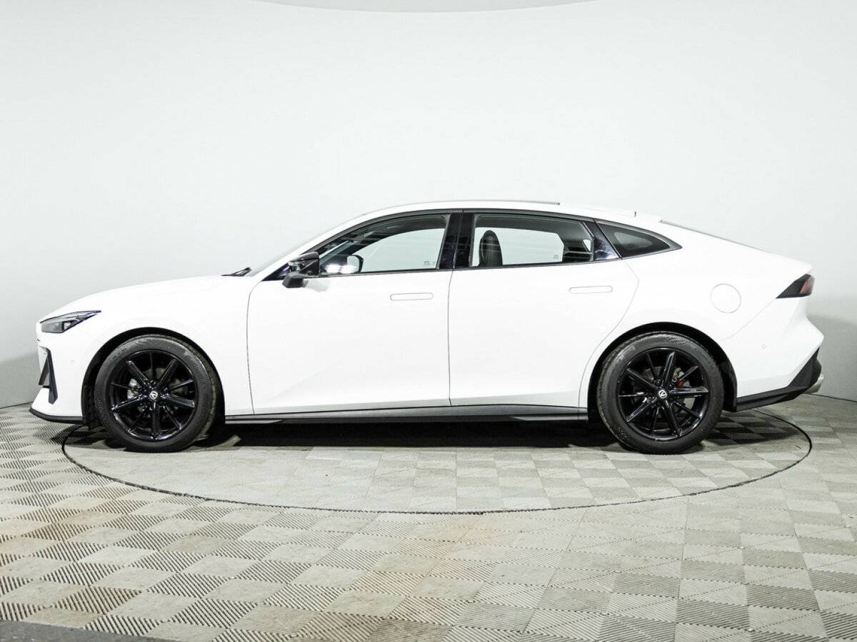 Changan UNI-V 2024 года с пробегом. Фото: #7