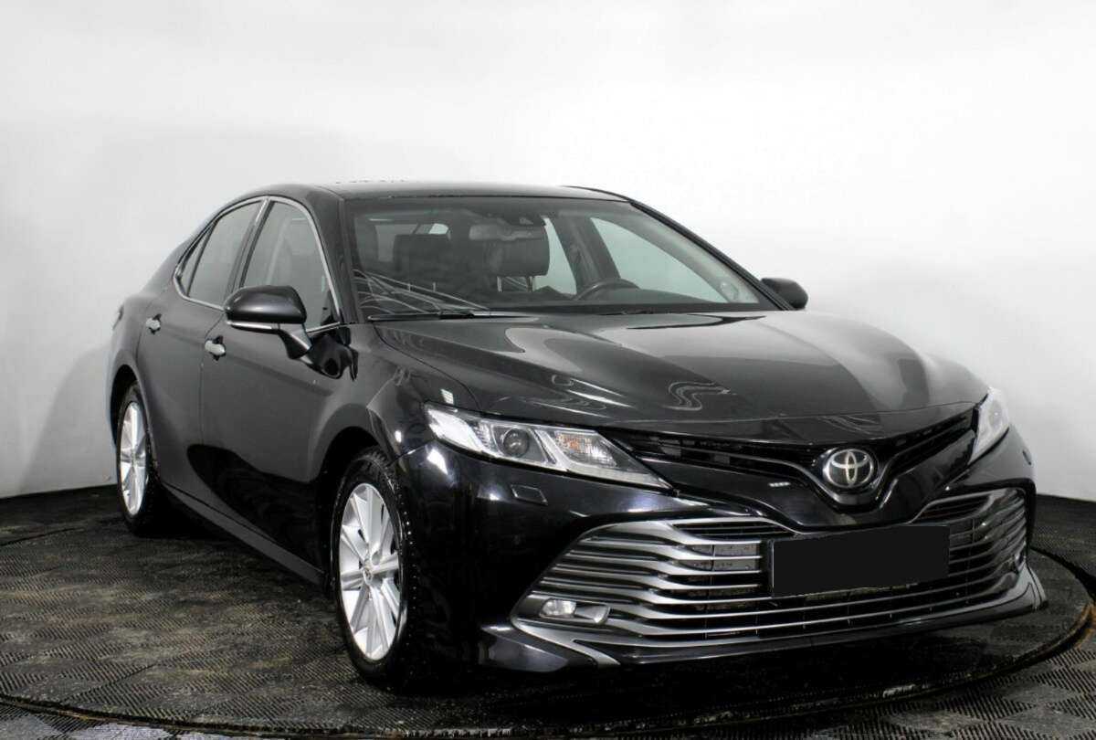 Toyota Camry 2020 года с пробегом. Фото: #2