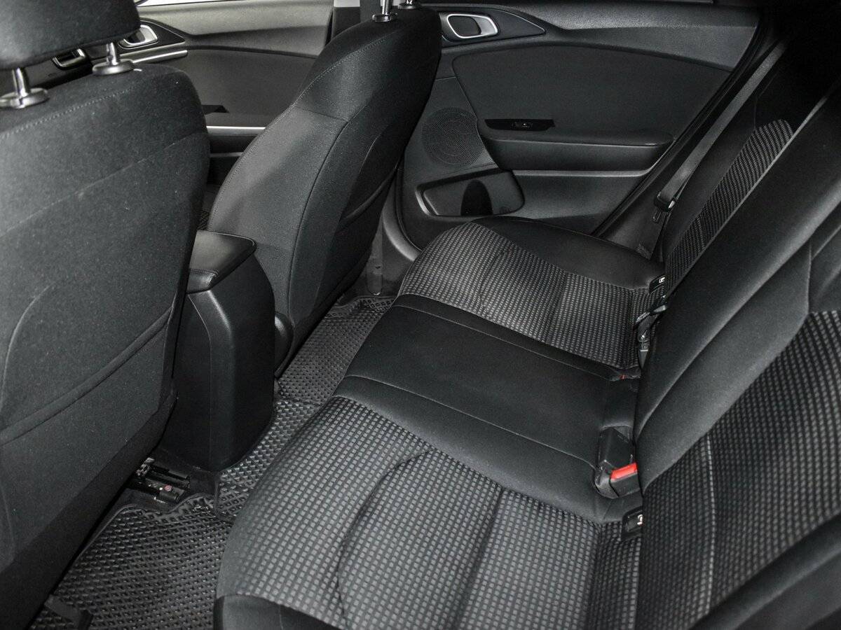 Kia Ceed 2019 года с пробегом. Фото: #9