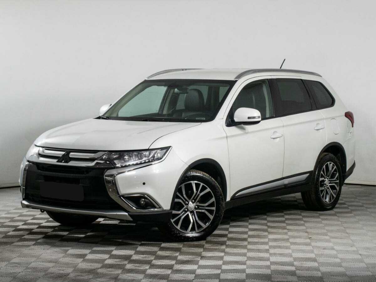 Mitsubishi Outlander 2016 года с пробегом. Посмотреть фото