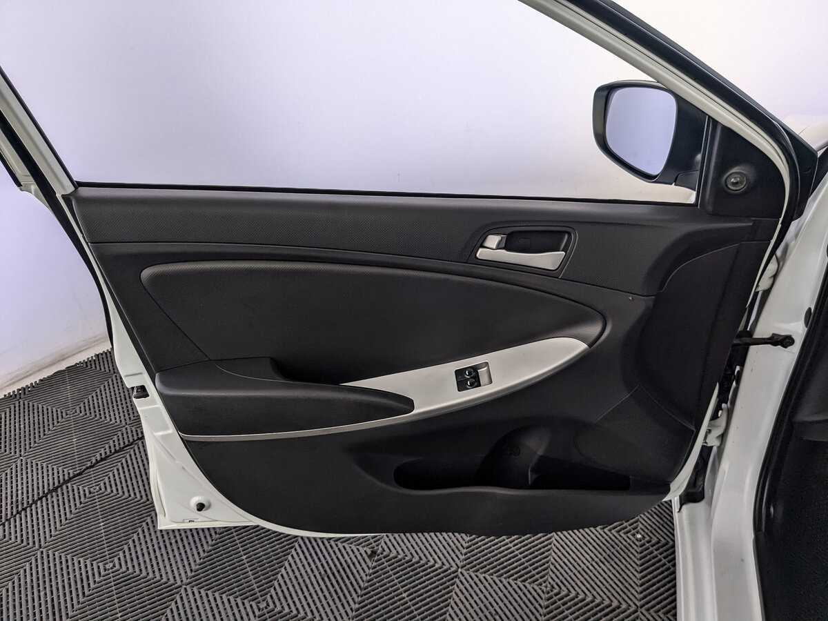 Hyundai Solaris 2014 года с пробегом. Фото: #14