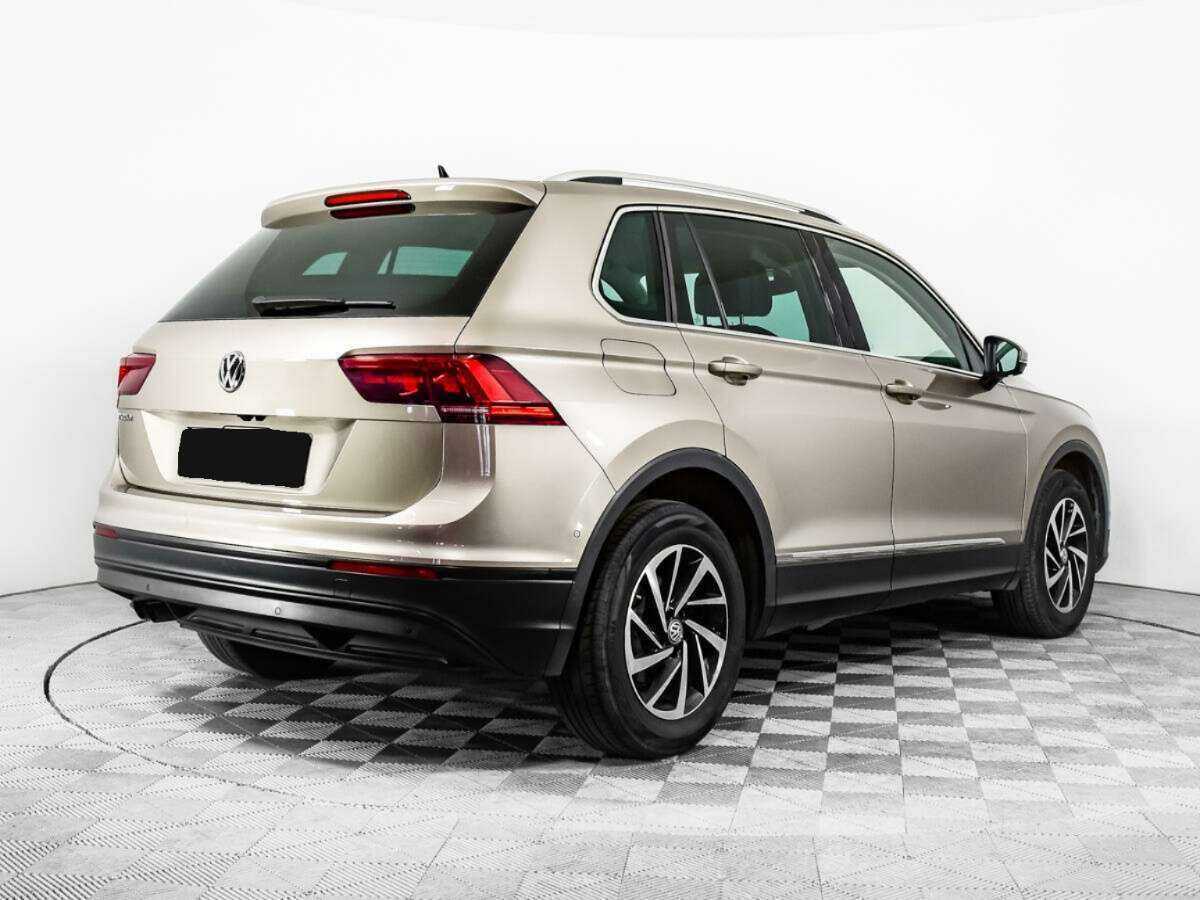 Volkswagen Tiguan 2018 года с пробегом. Фото: #3