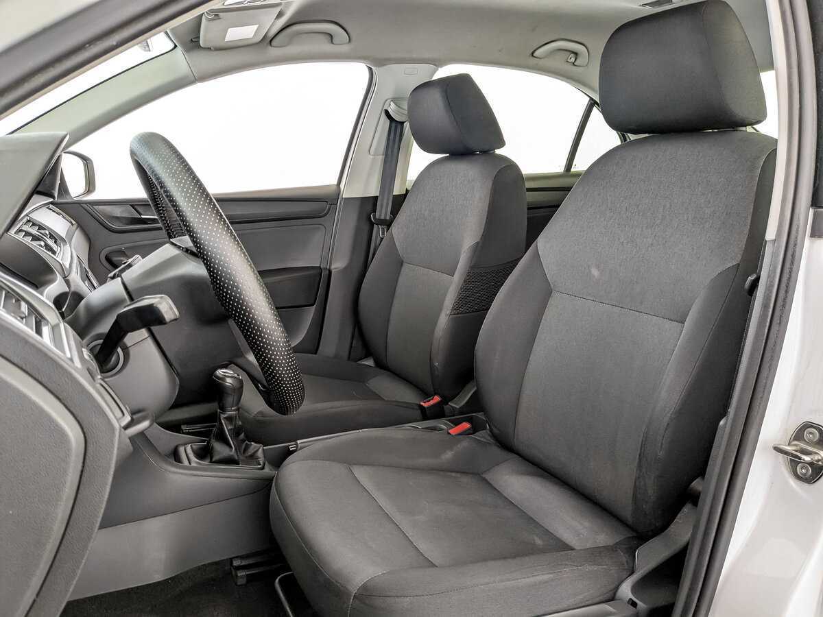 Skoda Rapid 2017 года с пробегом. Фото: #19