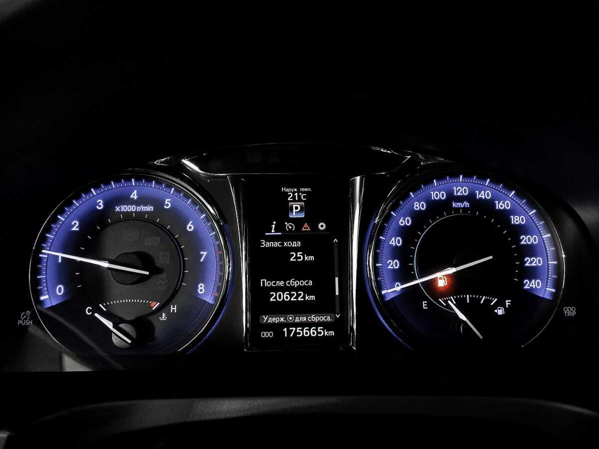 Toyota Camry 2015 года с пробегом. Фото: #8