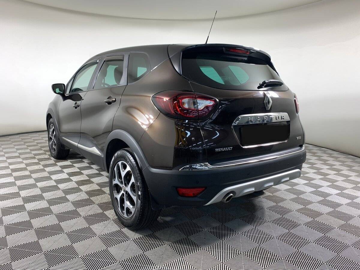Renault Kaptur 2018 года с пробегом. Фото: #6