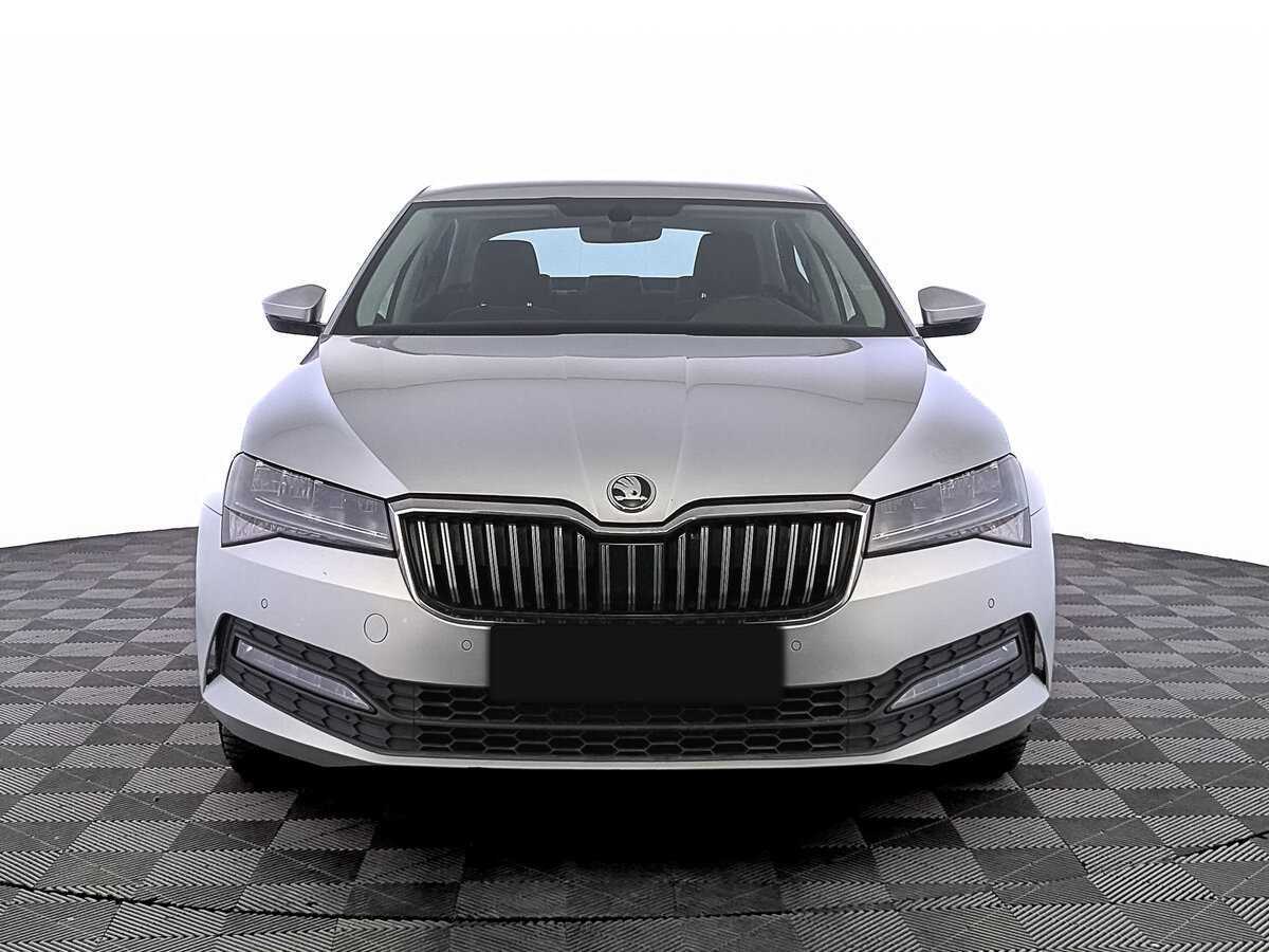 Skoda Superb 2021 года с пробегом. Фото: #1