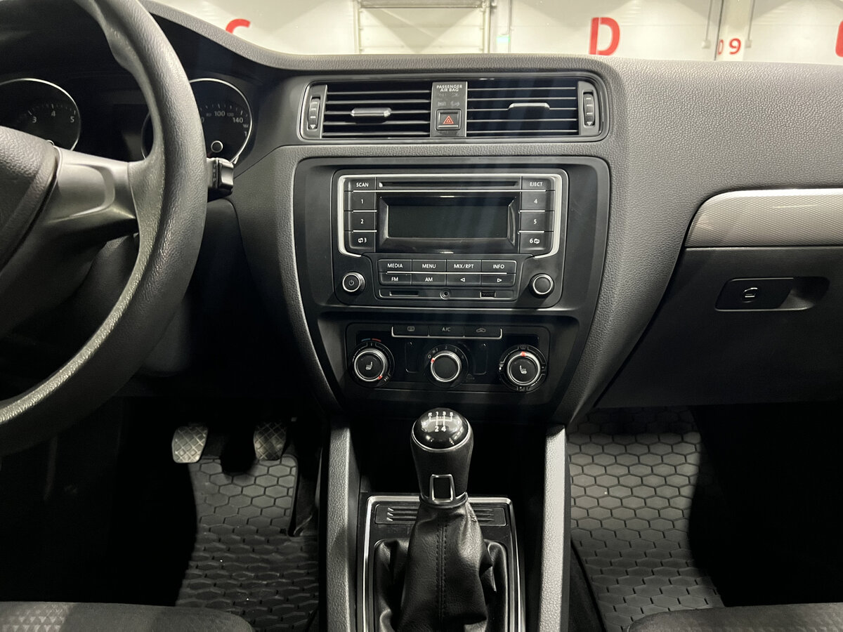Volkswagen Jetta 2016 года с пробегом. Фото: #14
