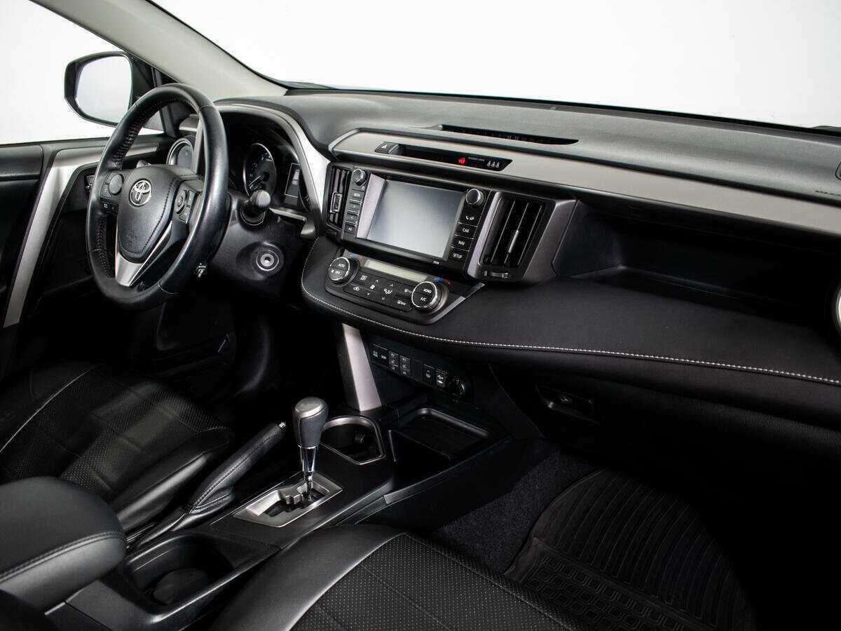Toyota RAV4 2016 года с пробегом. Фото: #6