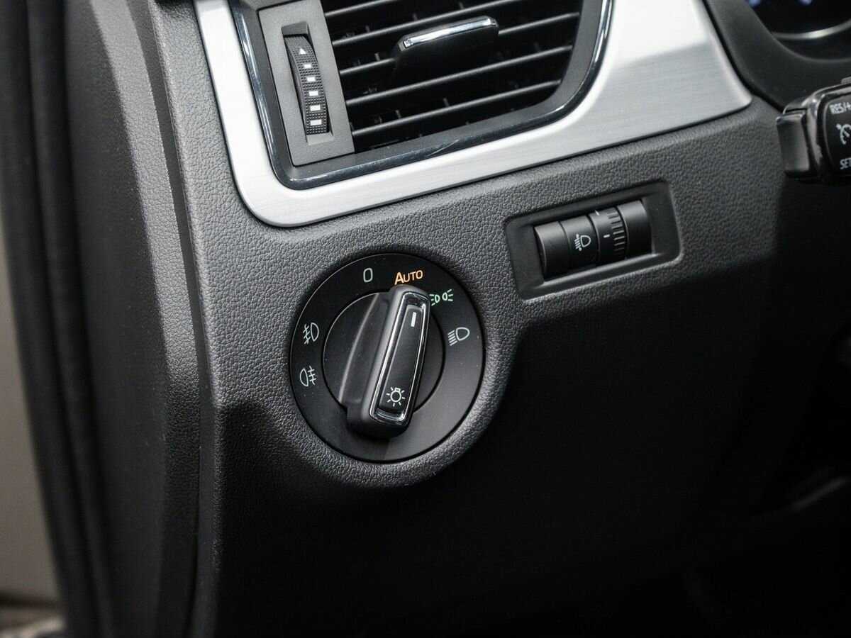 Skoda Rapid 2019 года с пробегом. Фото: #16