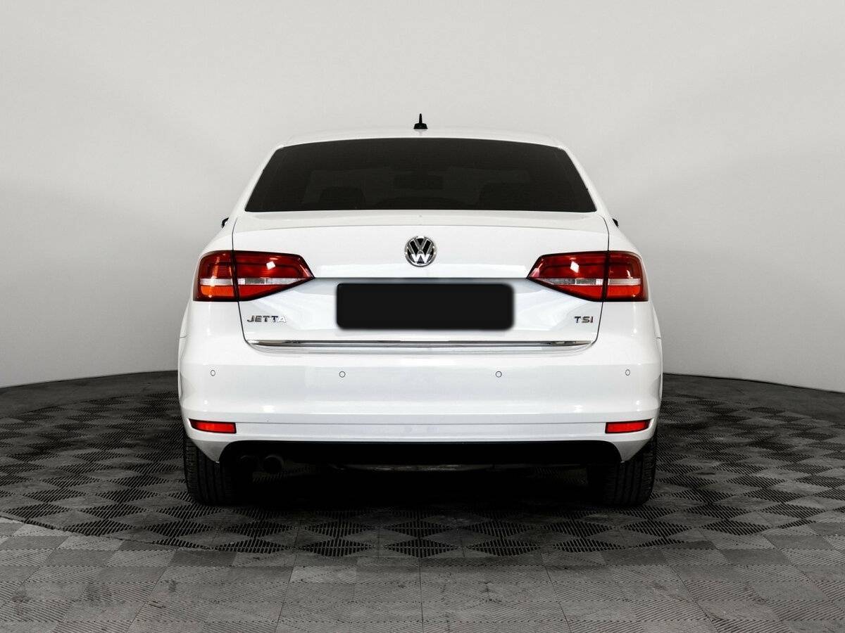 Volkswagen Jetta 2015 года с пробегом. Фото: #5