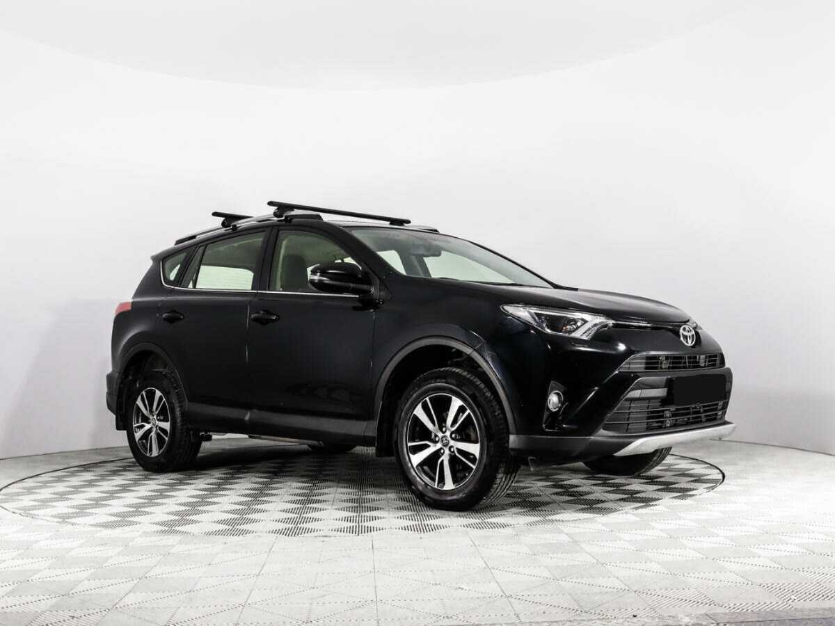 Toyota RAV4 2016 года с пробегом. Фото: #2