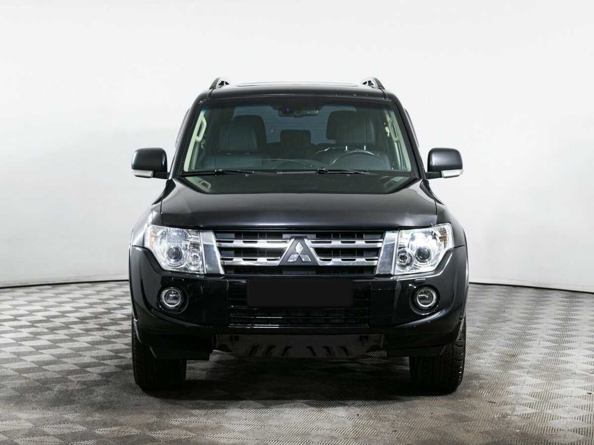 Mitsubishi Pajero 2013 года с пробегом. Фото: #1