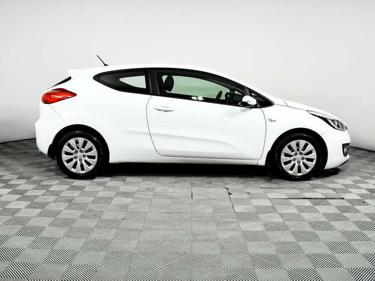 Kia Ceed 2013 года с пробегом. Фото: #3