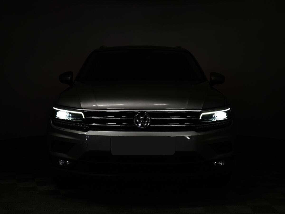 Volkswagen Tiguan 2018 года с пробегом. Фото: #2