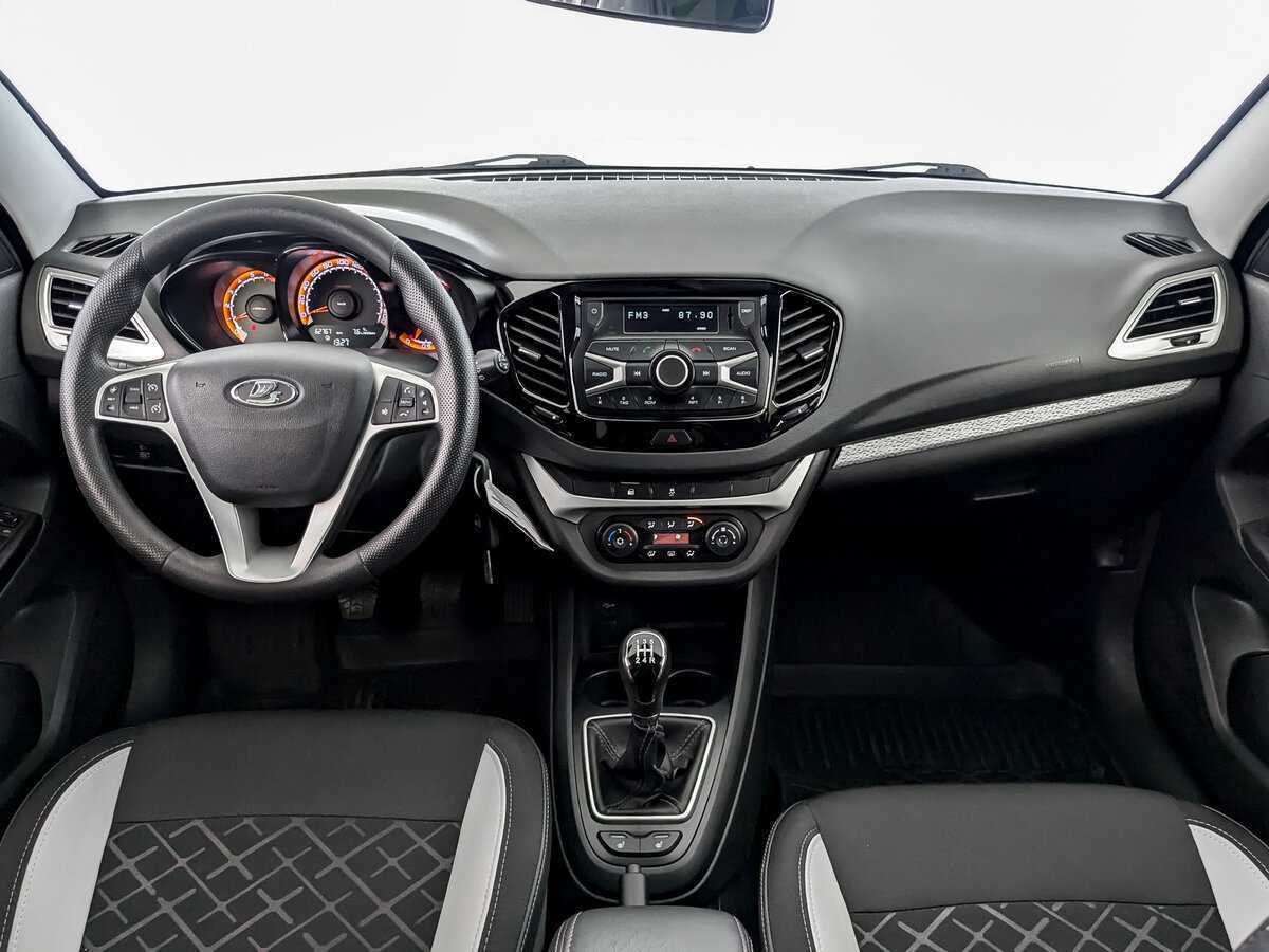 Lada (ВАЗ) Vesta 2019 года с пробегом. Фото: #11