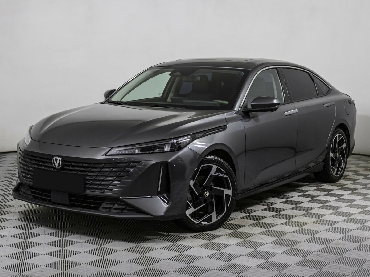 Changan Lamore 2023 года с пробегом. Посмотреть фото