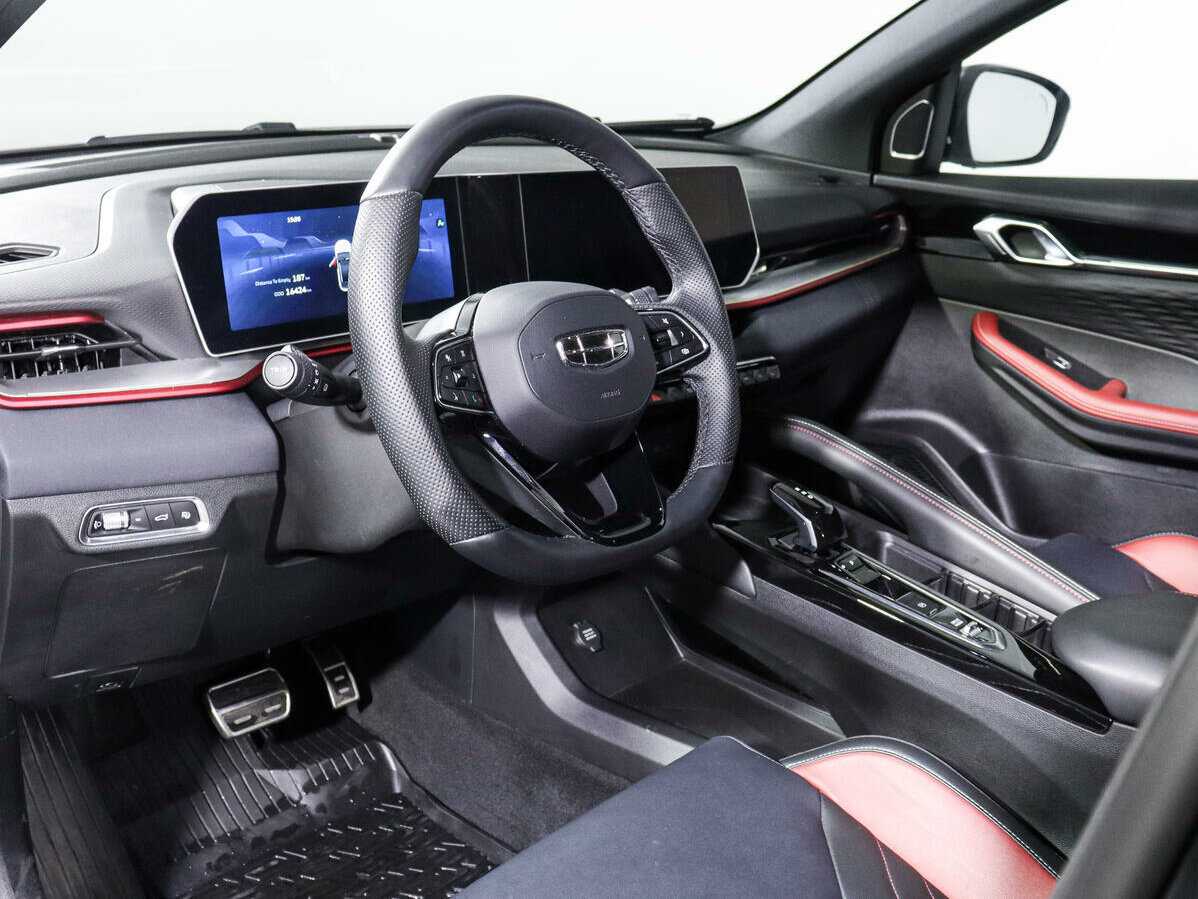 Geely Coolray 2023 года с пробегом. Фото: #13