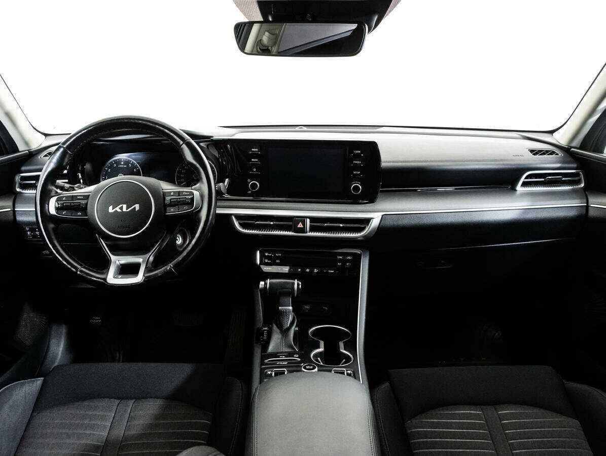 Kia K5 2021 года с пробегом. Фото: #7