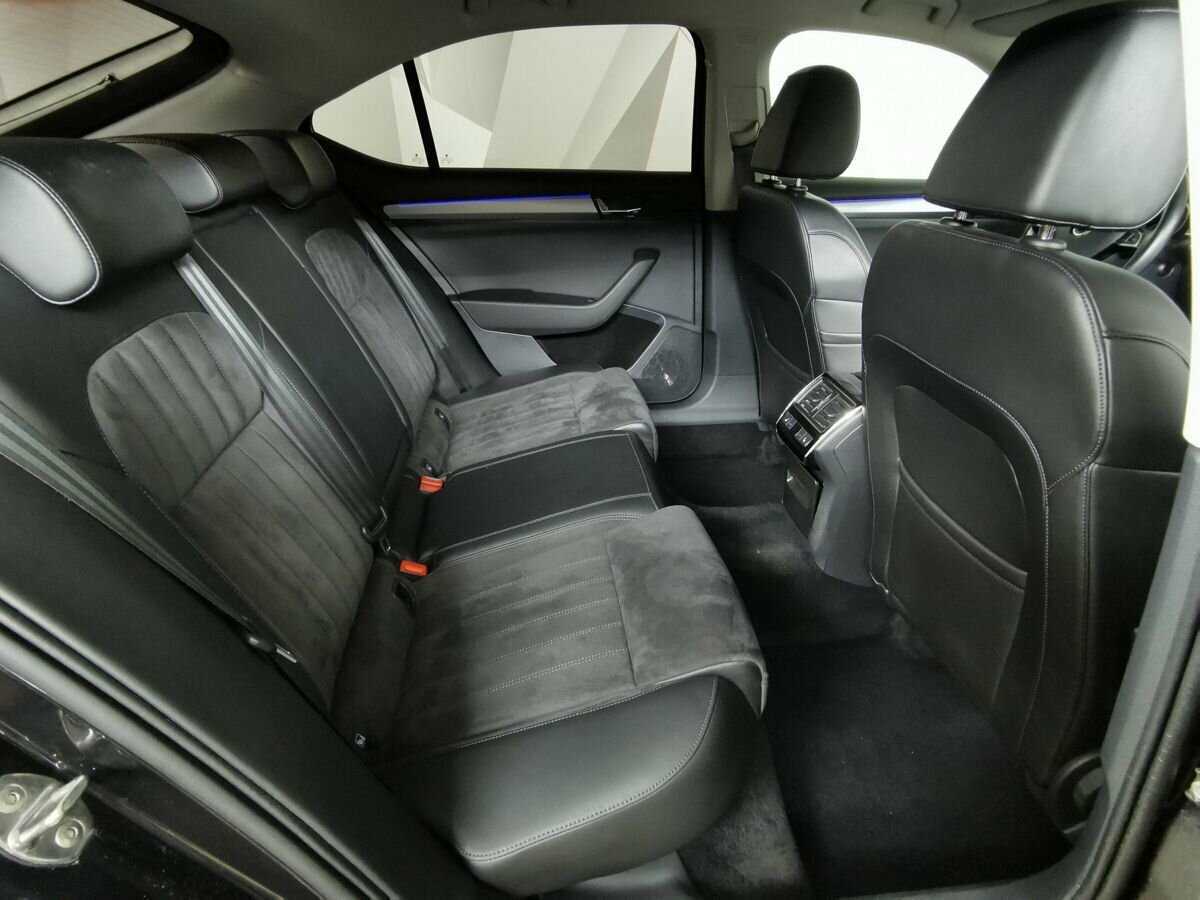 Skoda Superb 2017 года с пробегом. Фото: #11