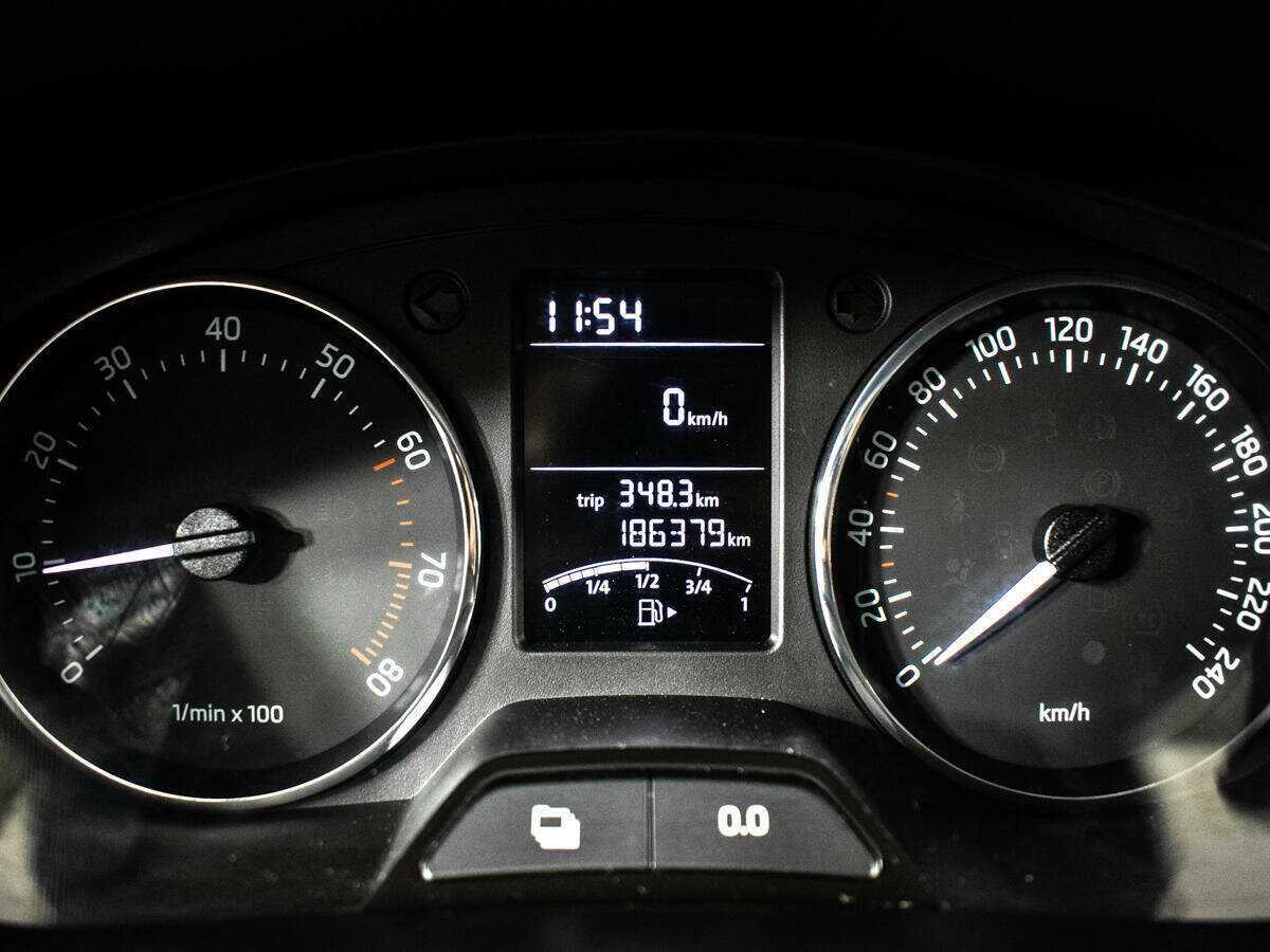 Skoda Rapid 2014 года с пробегом. Фото: #10