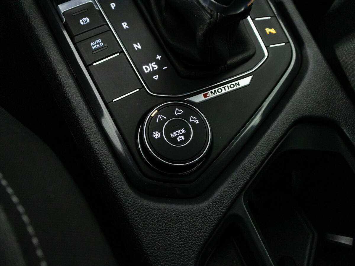 Volkswagen Tiguan 2018 года с пробегом. Фото: #16
