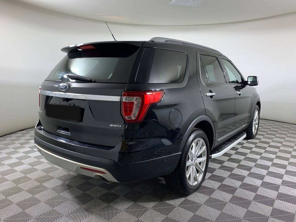 Ford Explorer 2016 года с пробегом. Фото: #4