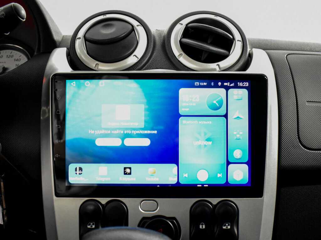 Renault Sandero 2012 года с пробегом. Фото: #12