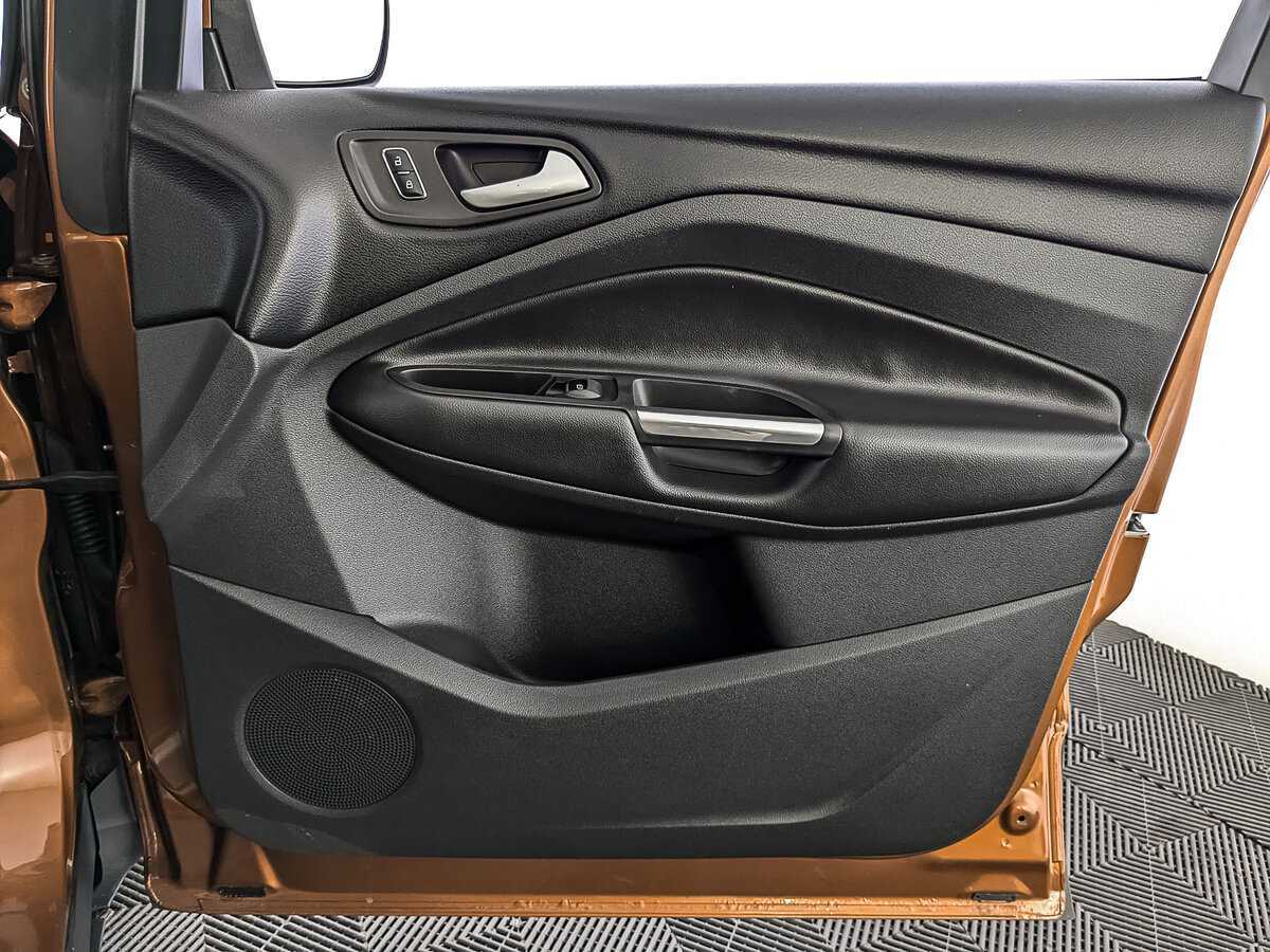 Ford Kuga 2014 года с пробегом. Фото: #24