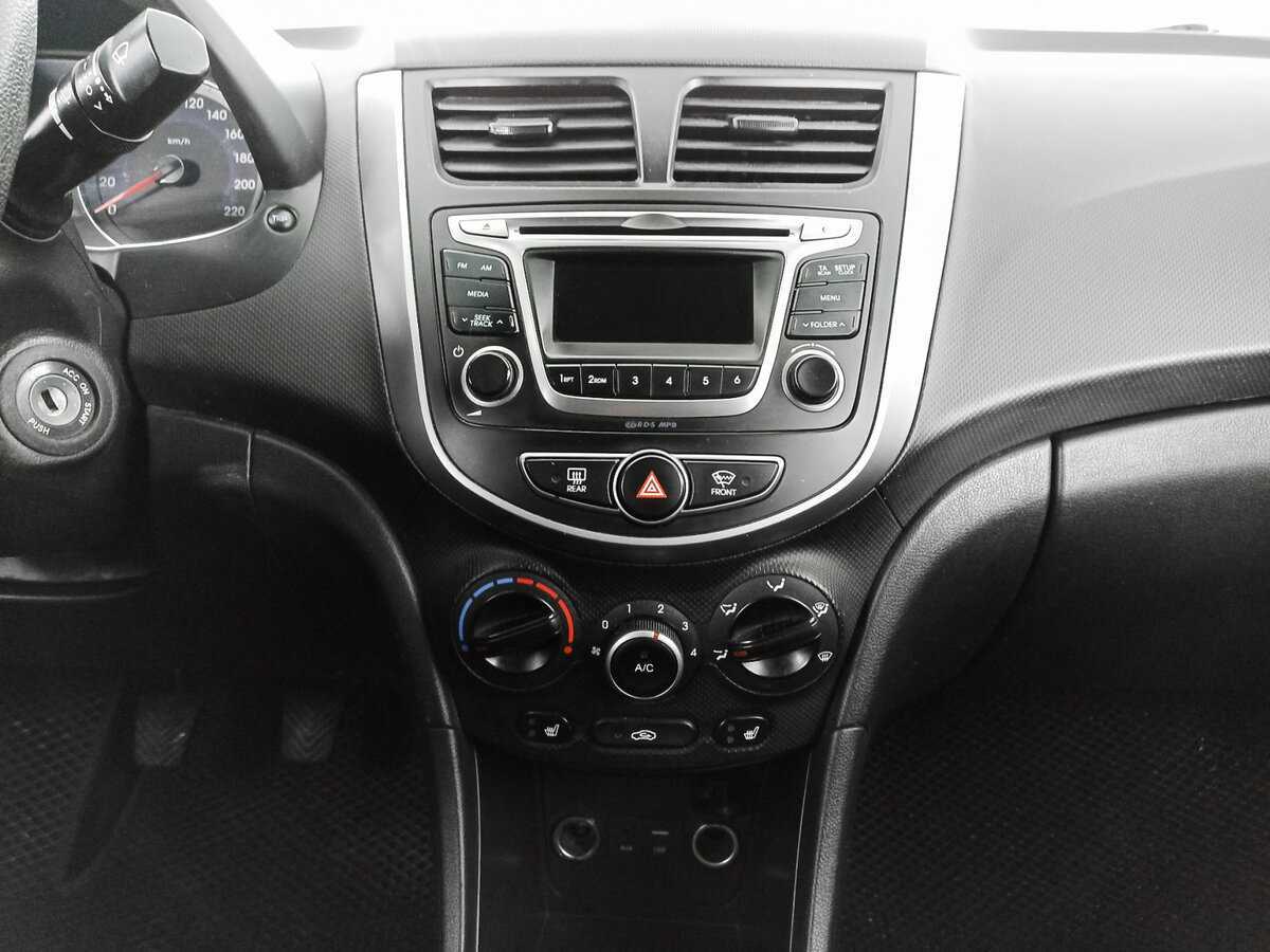 Hyundai Solaris 2015 года с пробегом. Фото: #12