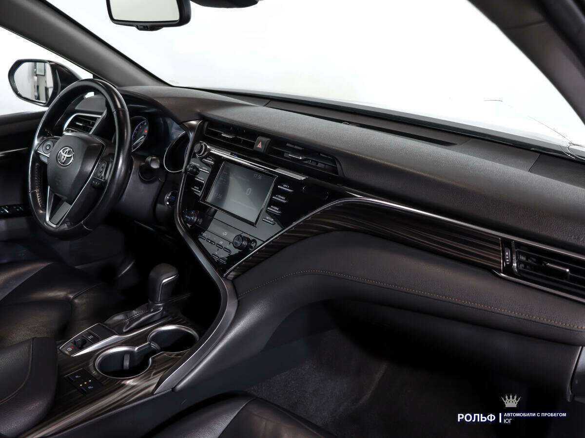Toyota Camry 2018 года с пробегом. Фото: #7