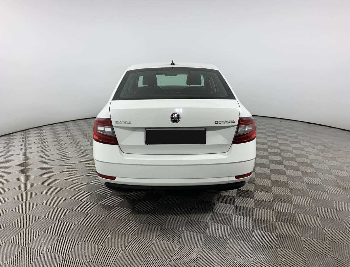 Skoda Octavia 2018 года с пробегом. Фото: #5