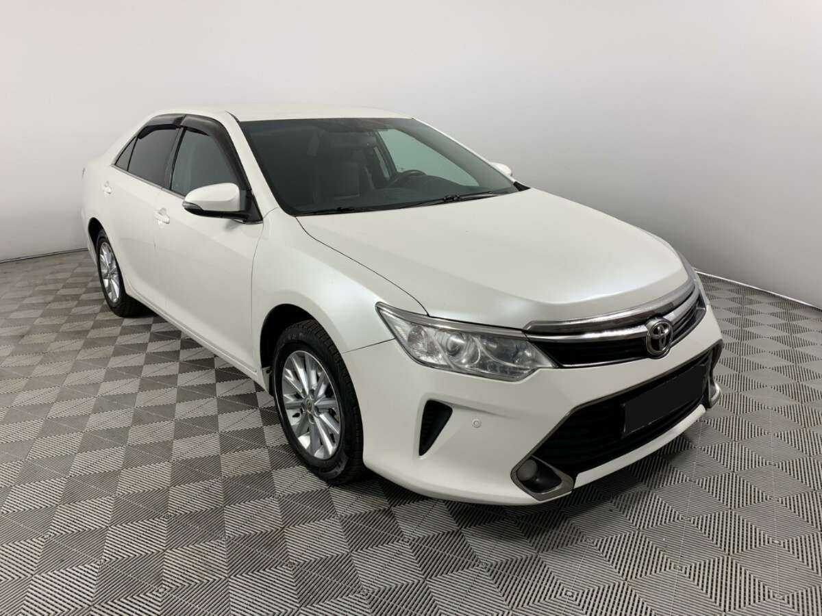 Toyota Camry 2016 года с пробегом. Фото: #2
