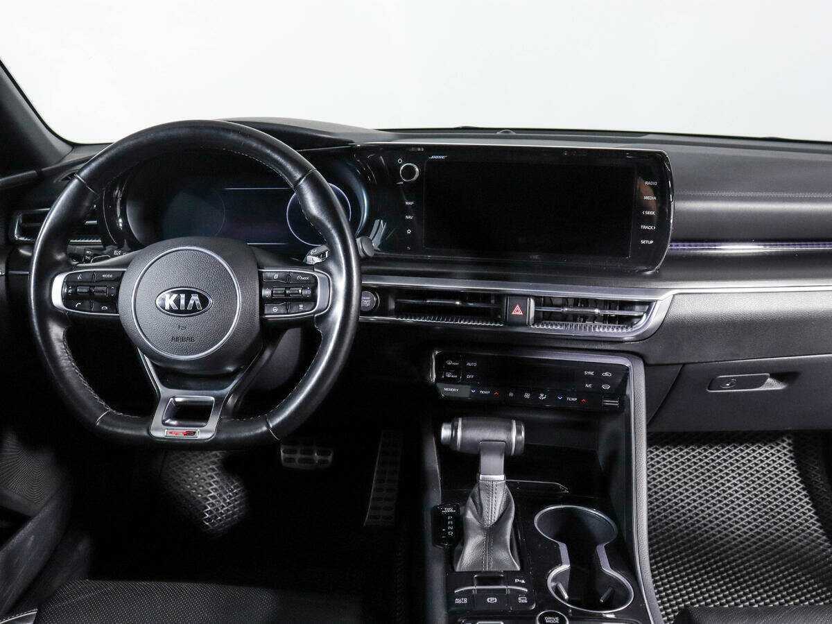 Kia K5 2021 года с пробегом. Фото: #9