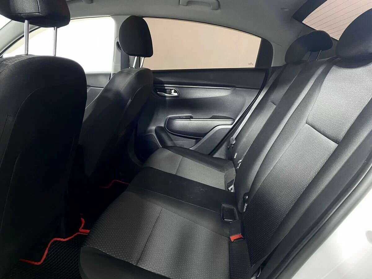 Kia Rio 2021 года с пробегом. Фото: #8