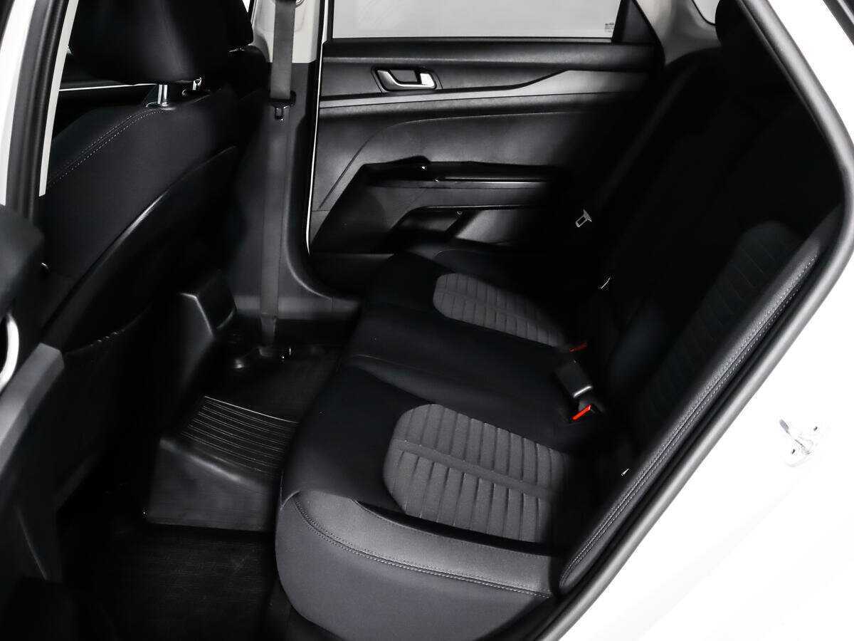 Kia K5 2021 года с пробегом. Фото: #10