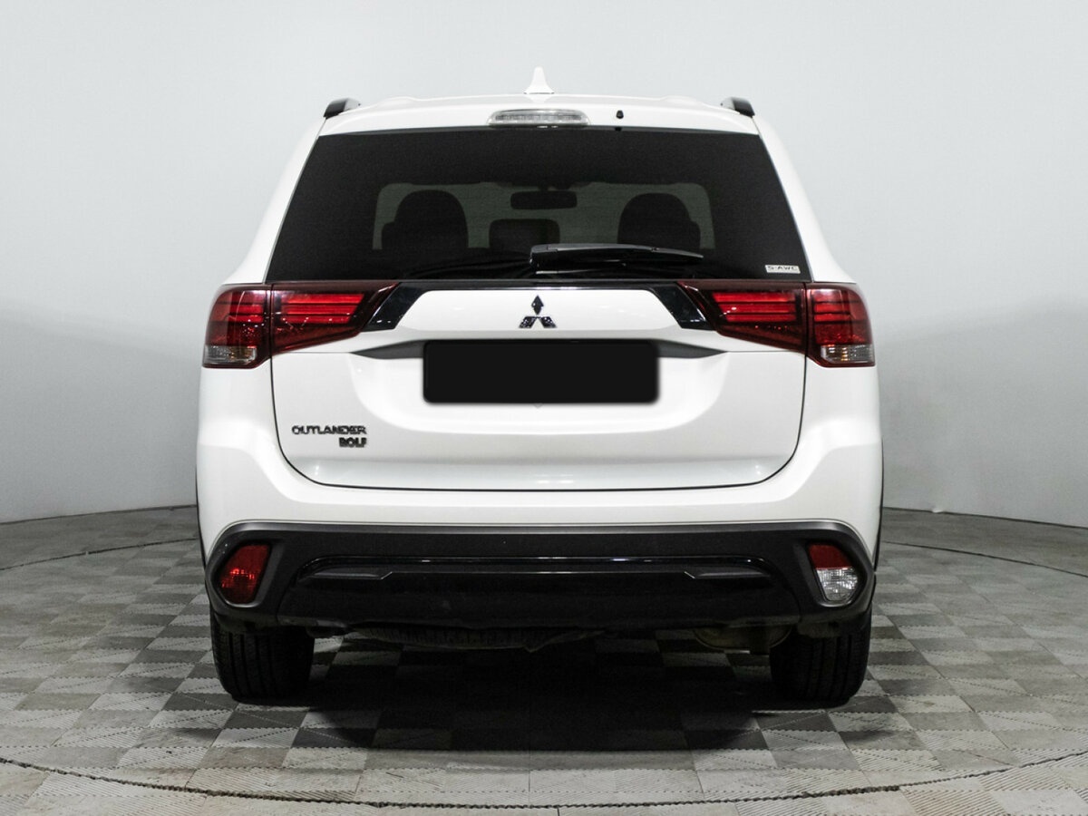 Mitsubishi Outlander 2021 года с пробегом. Фото: #5