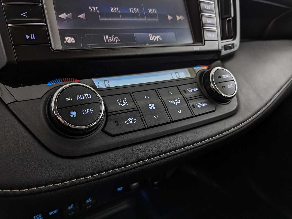Toyota RAV4 2017 года с пробегом. Фото: #22