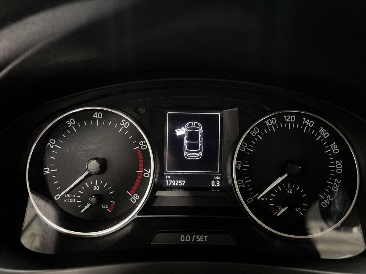 Skoda Rapid 2016 года с пробегом. Фото: #12