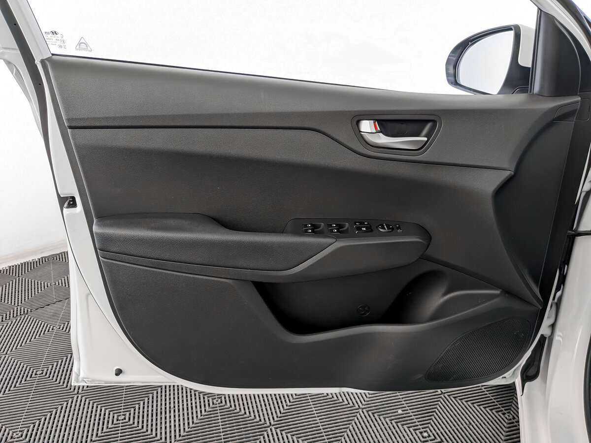 Hyundai Solaris 2021 года с пробегом. Фото: #15