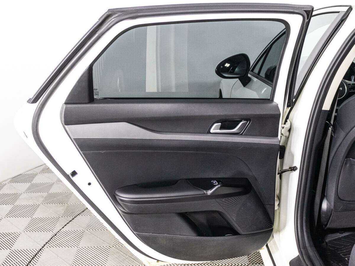 Kia K5 2022 года с пробегом. Фото: #24