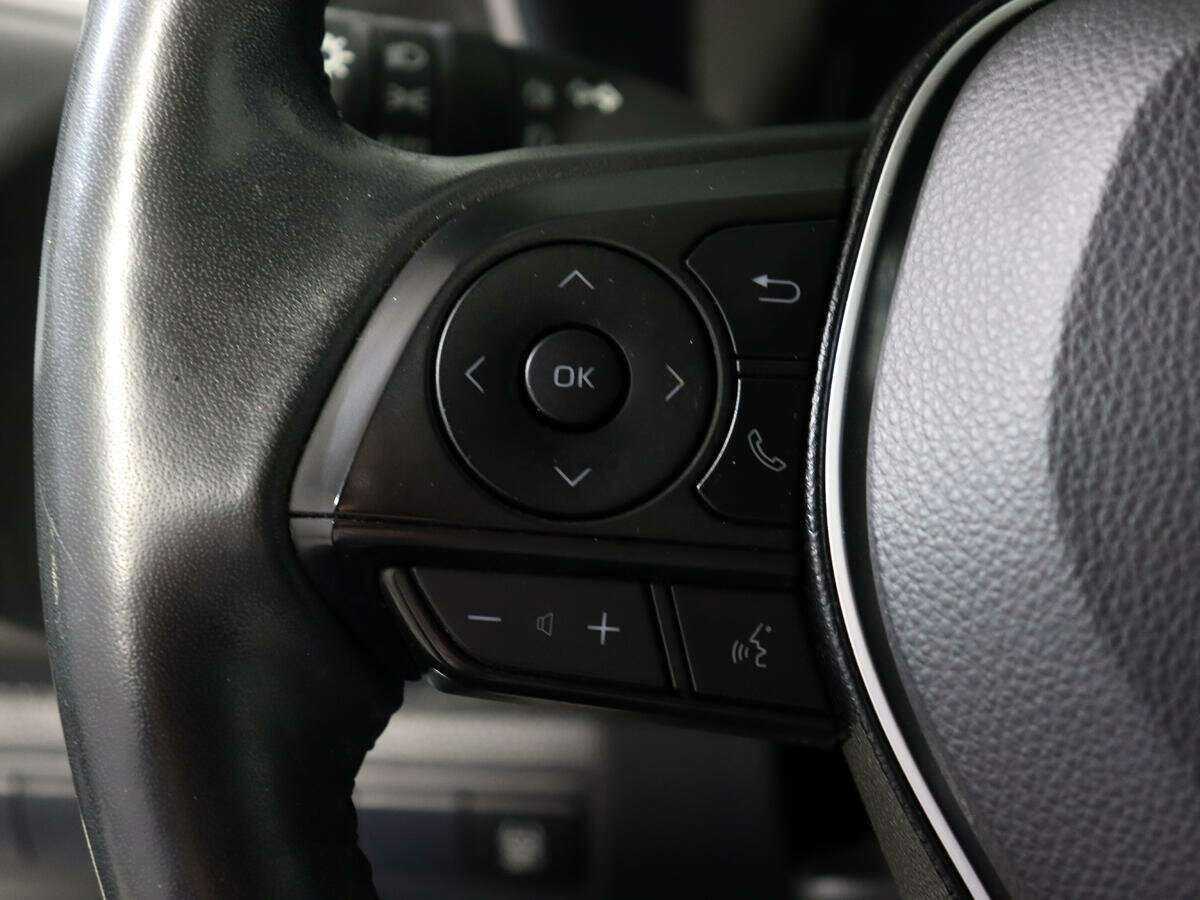 Toyota Corolla 2019 года с пробегом. Фото: #16